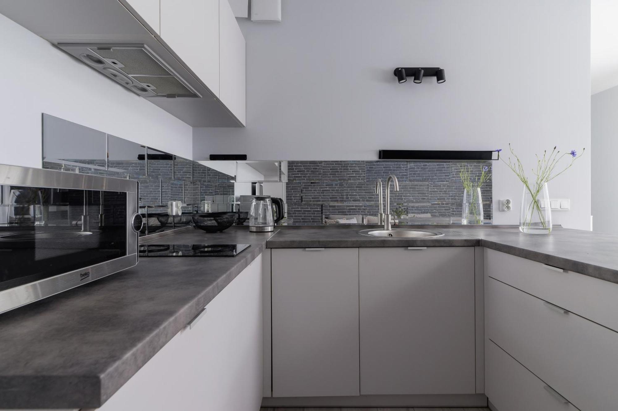 One Bedroom Apartment With A Balcony - Dietla 109 Street Krasków Eksteriør bilde